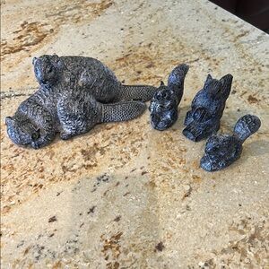 WOLF original soapstone Beavers / Squirrels